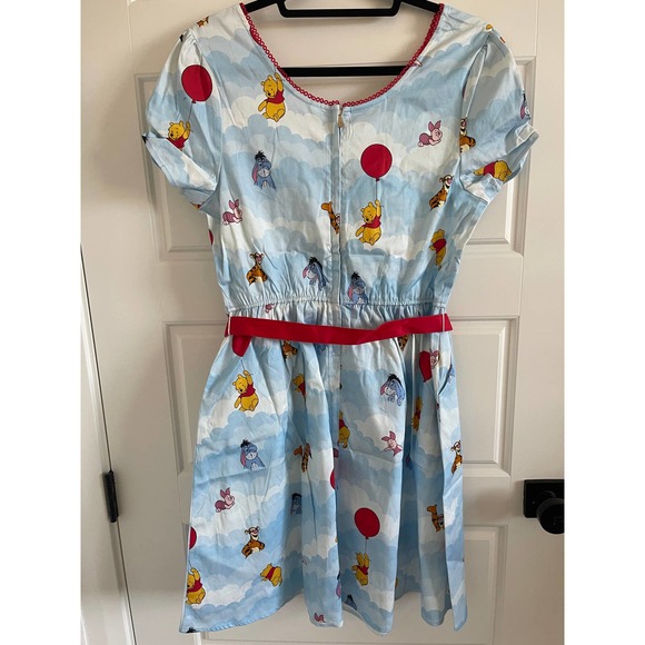 New Loungefly Winnie The Pooh Up In The Clouds Laci Dress Size 3XL - Picture 9 of 9